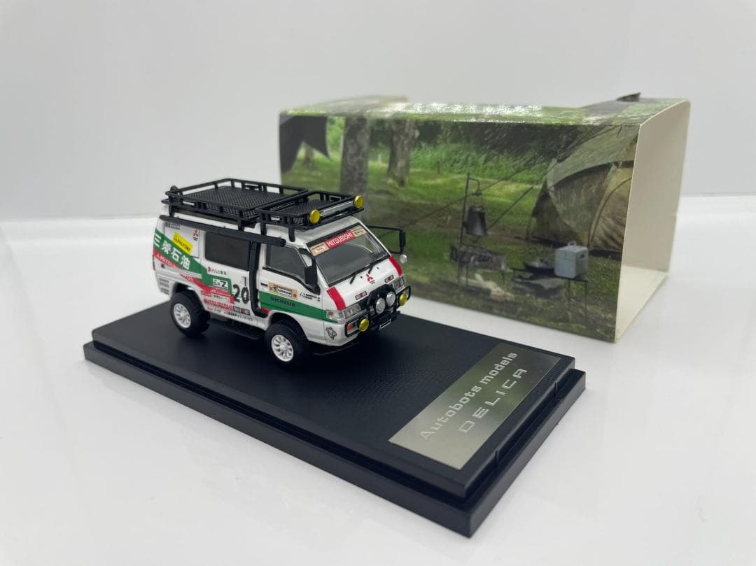 801-330　Autobots 1/64 三菱 デリカ #204 三菱石油