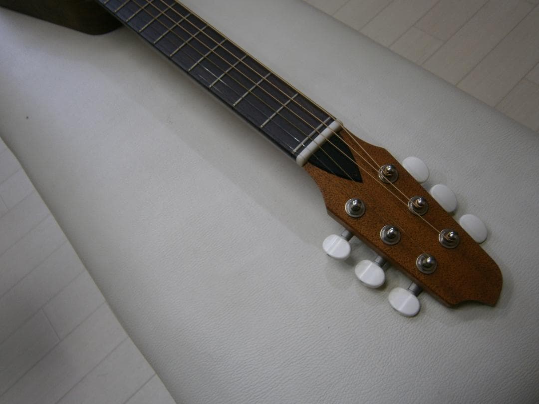 期間限定特価・Kヤイリ<TEKTEK＞日本製・2010年製・トラベルギター