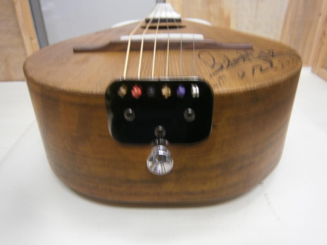 期間限定特価・Kヤイリ<TEKTEK＞日本製・2010年製・トラベルギター