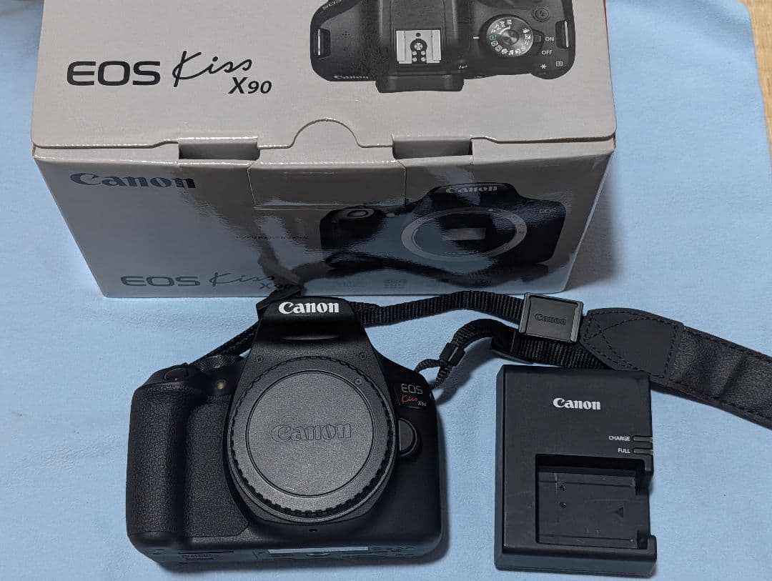 EOS Kiss X90、デジタル専用レンズ3本、320EXセット