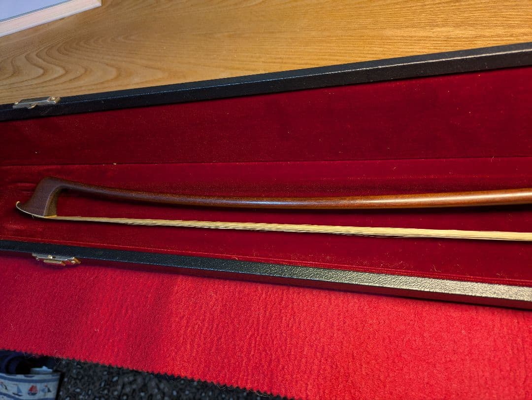 コントラバス弓　*Egidius Dörflar***