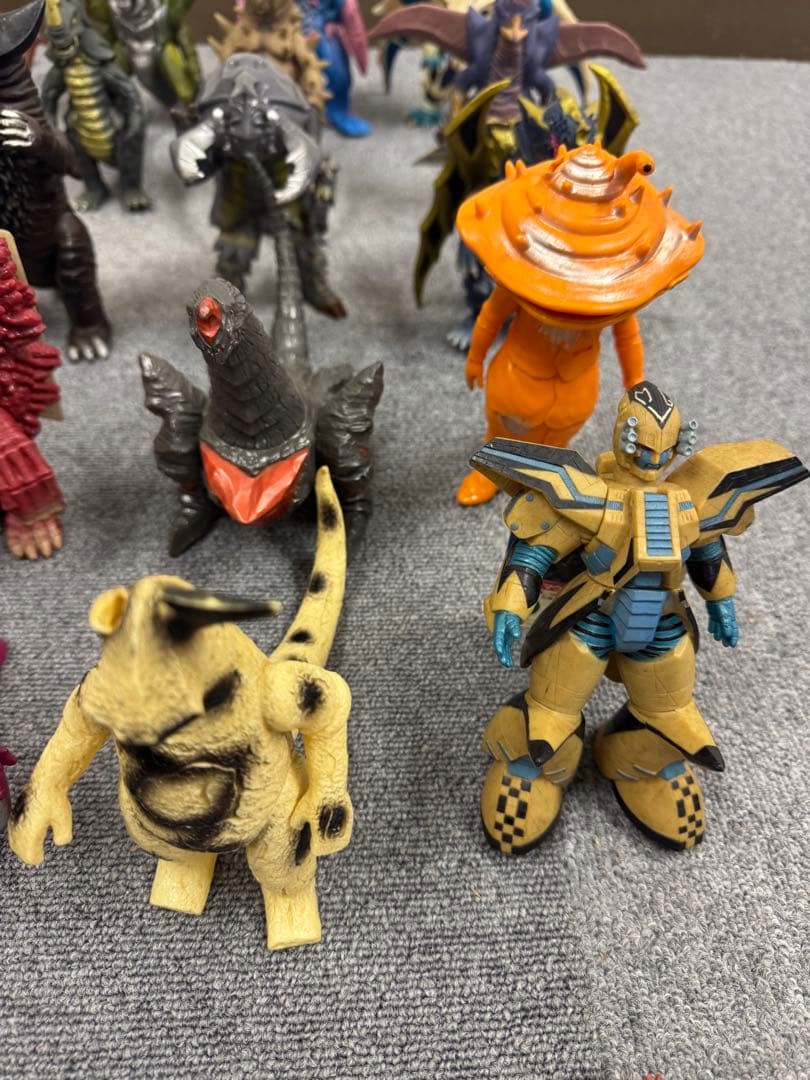 特撮ソフビ大量　約50体 まとめ売り　ソフビ　フィギュア　ゴジラ　ウルトラ怪獣