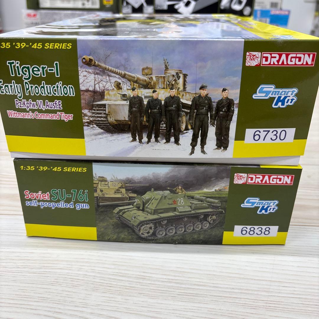 Tiger I Early Production & SU-76 プラモデル