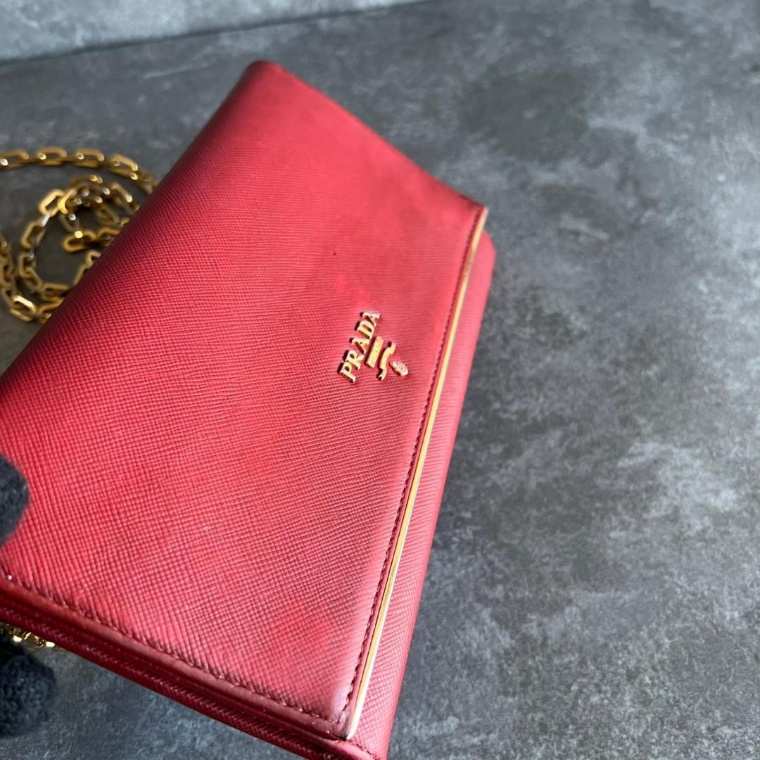 ⭐️PRADA⭐️プラダ サフィアーノ チェーンウォレット レッド