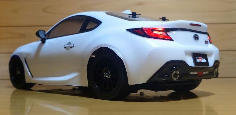 田宮RCトヨタGR86LEDライト付ファーストトライ＆プロポバッテリーセット完成