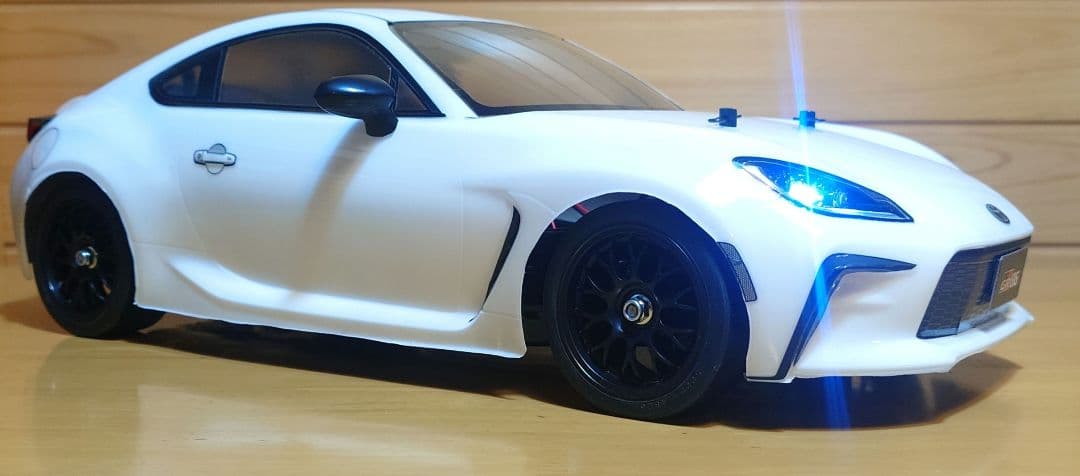 田宮RCトヨタGR86LEDライト付ファーストトライ＆プロポバッテリーセット完成
