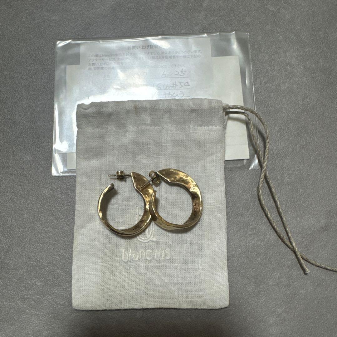 blanc iri ゴールドピアス