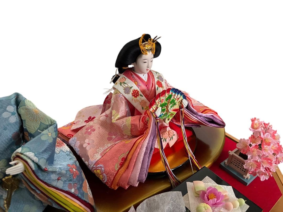 k*n様 伝統的な雛人形 大型ガラスケース付き