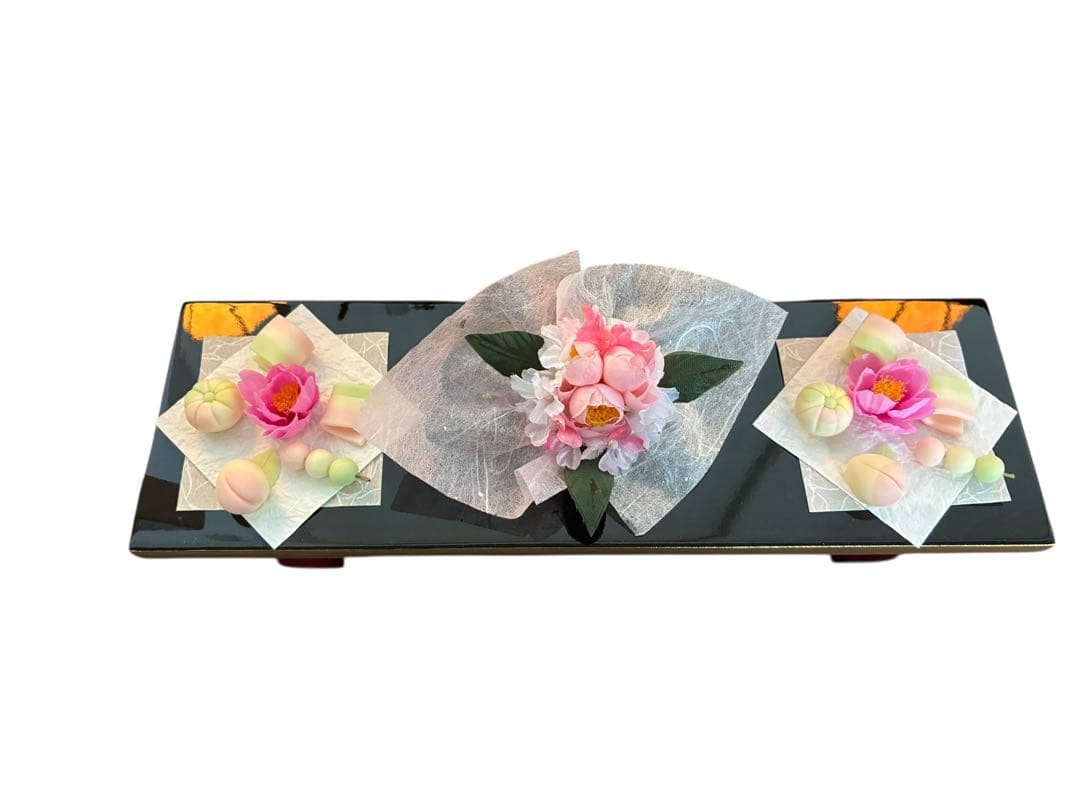 k*n様 伝統的な雛人形 大型ガラスケース付き