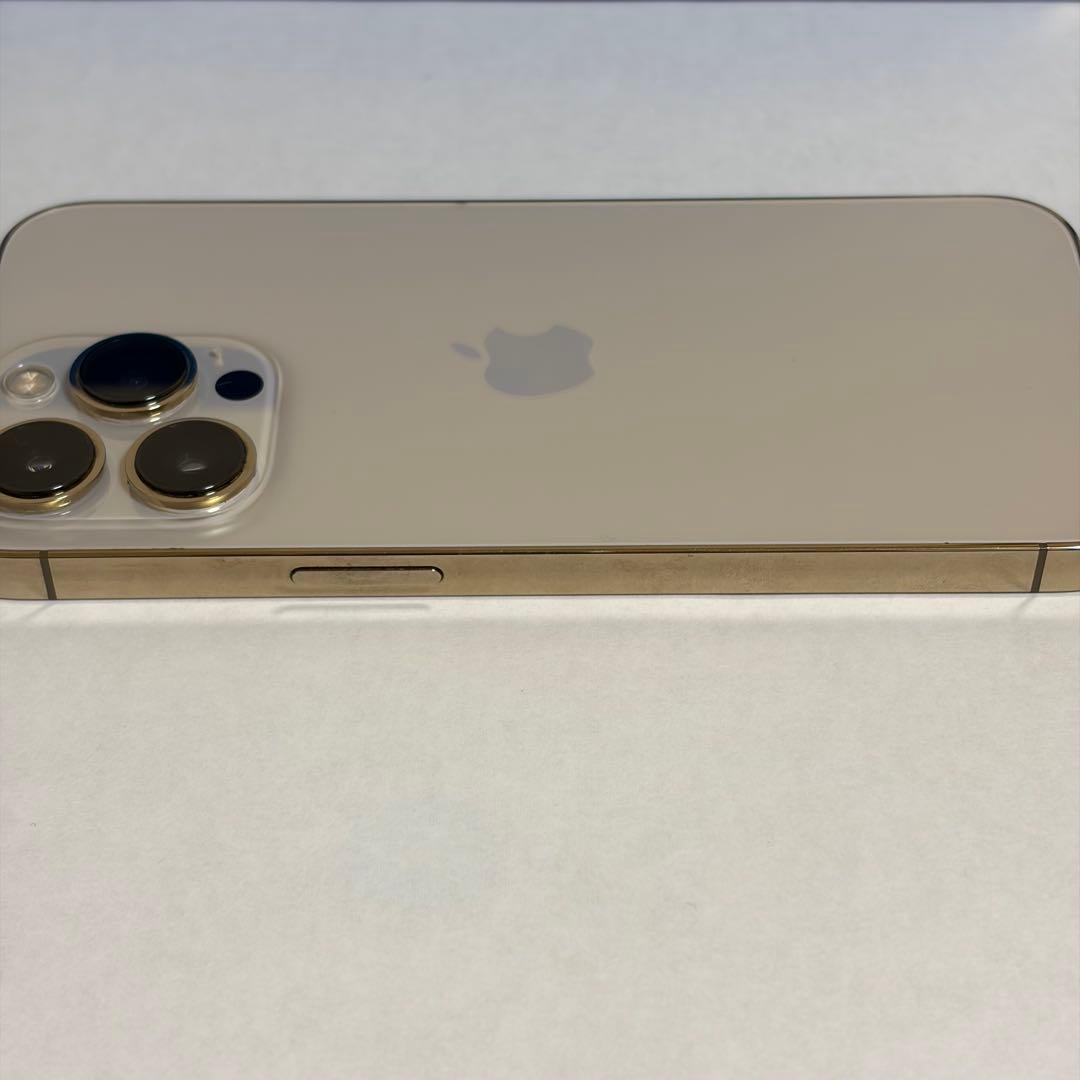 Apple iPhone 13 Pro ゴールド