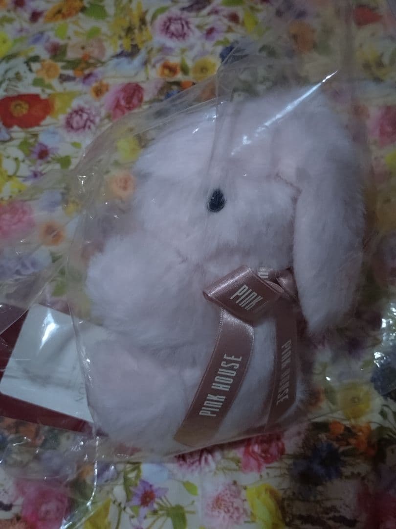 ピンクハウス　うさぎ ぬいぐるみコサージュ　たれ耳うさぎ　ブローチ　ピンク