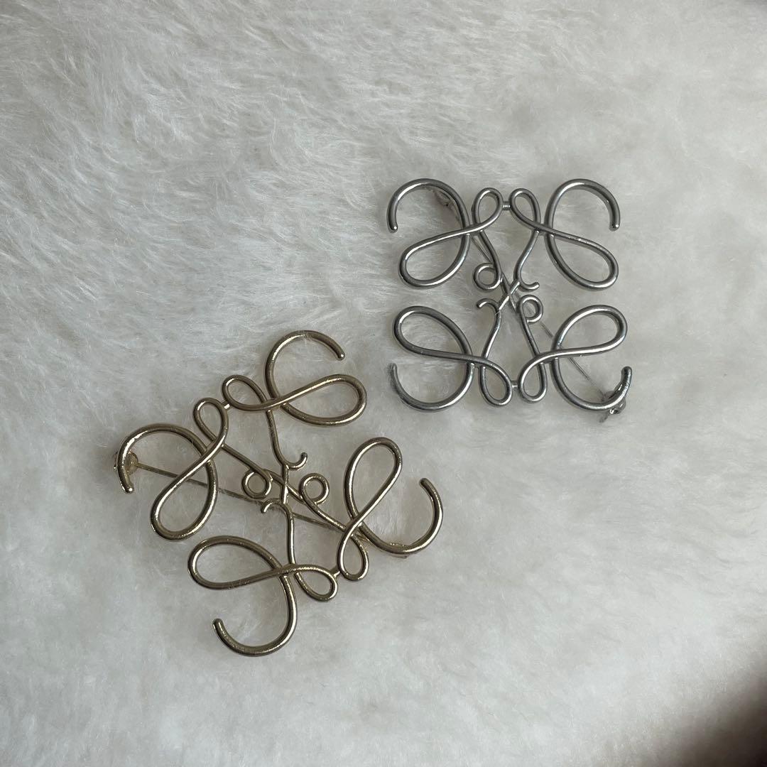 ロエベ　LOEWE　ブローチ