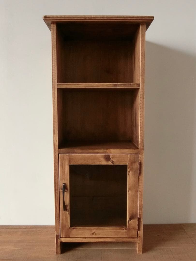 スリムキャビネット