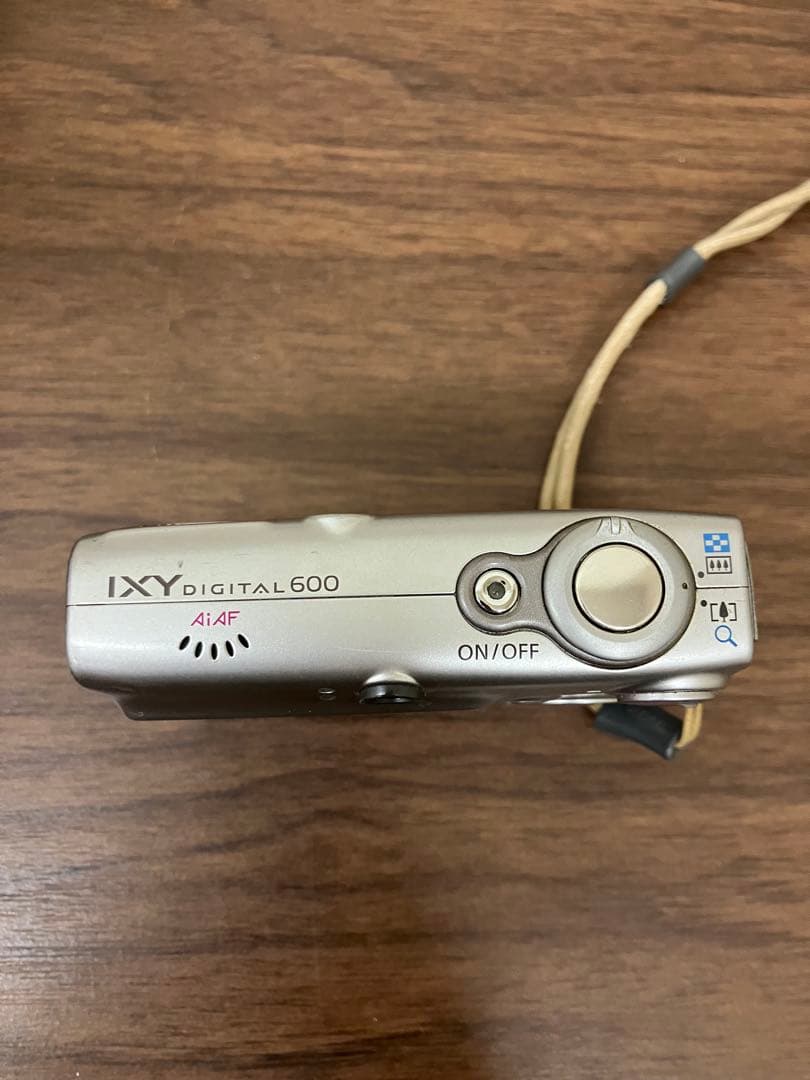 デジカメ　本体　Canon IXY DIGITAL 600 現状品