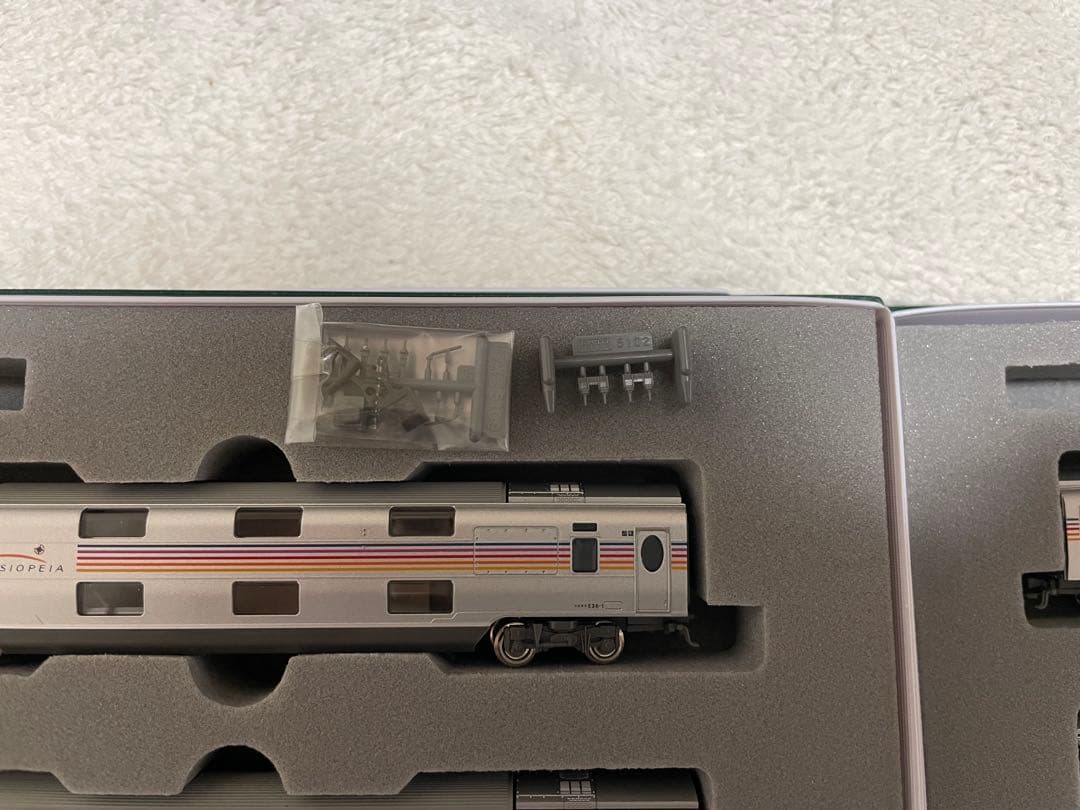 KATO 10-399+400 E26系カシオペア 基本+増結セット