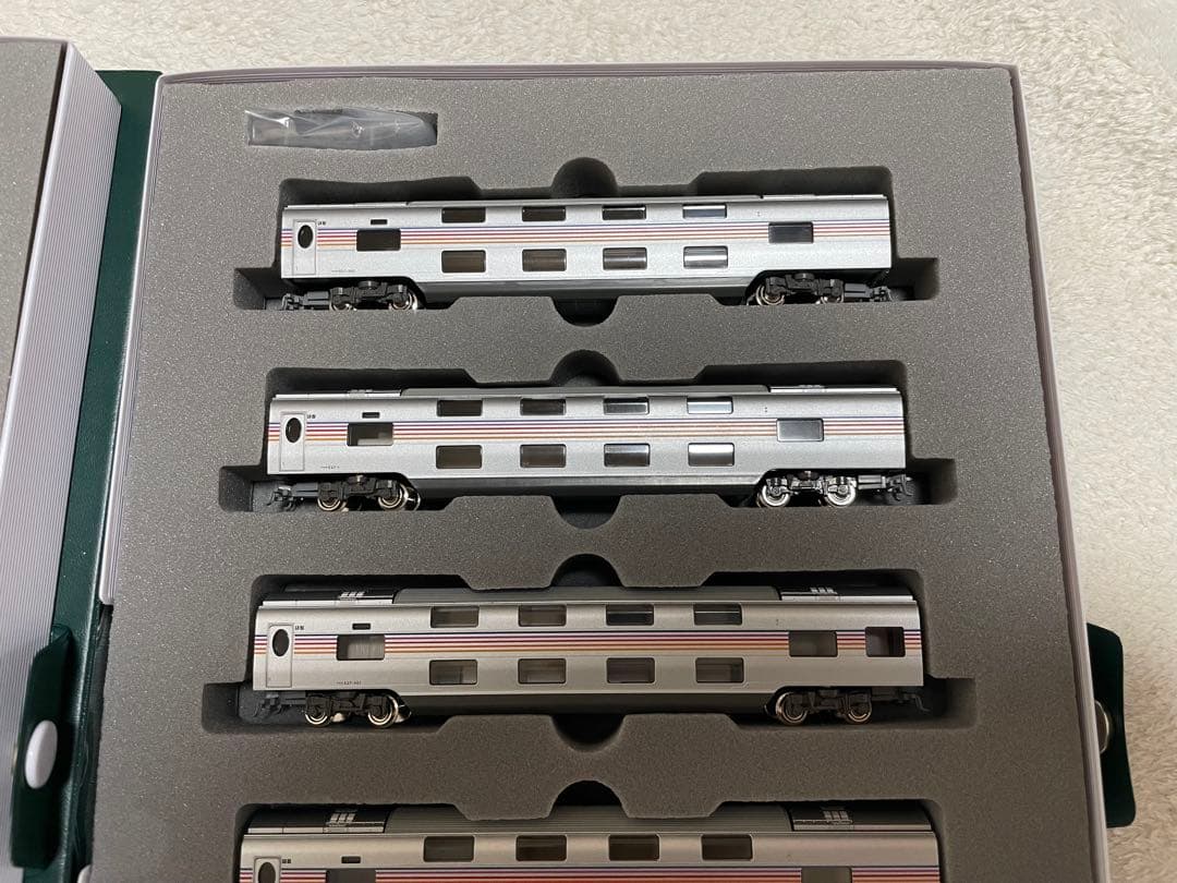 KATO 10-399+400 E26系カシオペア 基本+増結セット