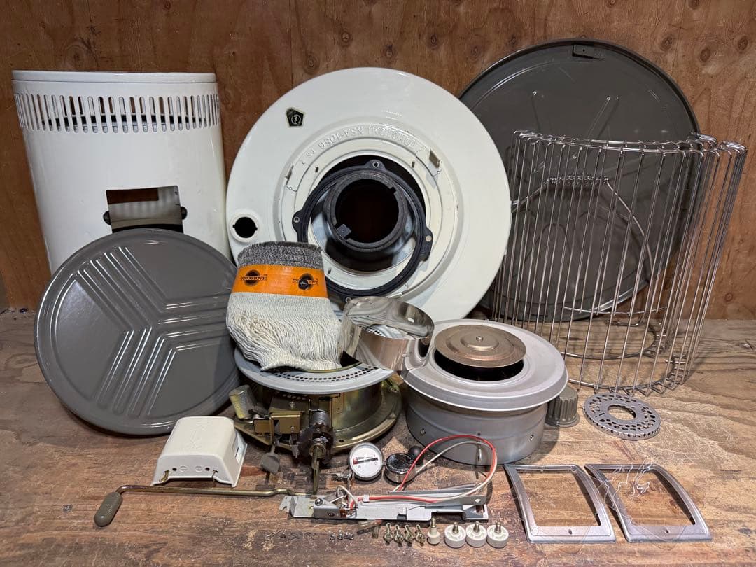 美品 芯乾燥済 石油ストーブ トヨトミ KSA-105G 分解メンテナンス済