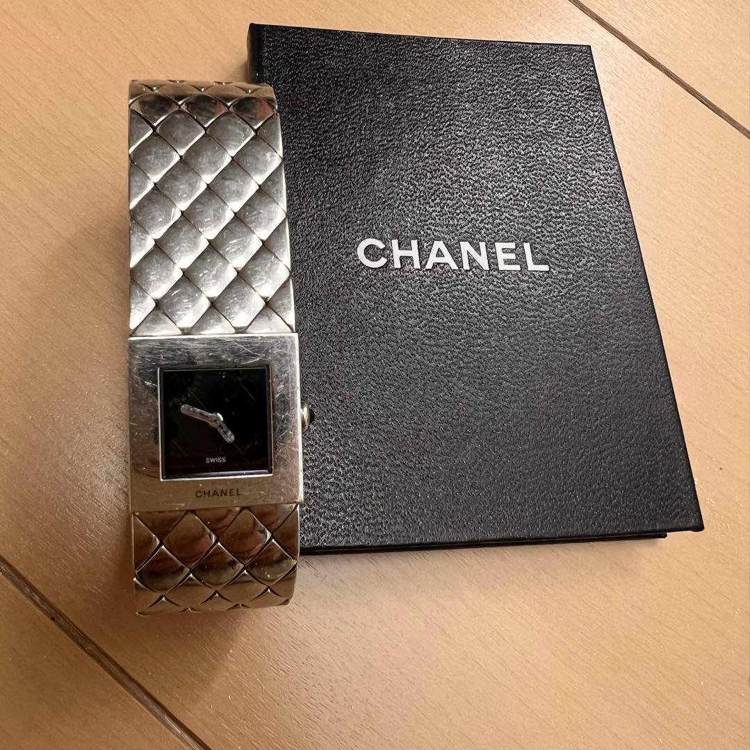 シャネル マトラッセ バングルウォッチ レディース 腕時計
