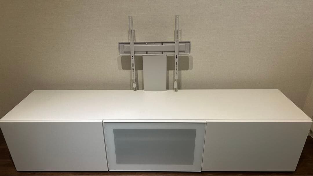 IKEA BESTÅ UPPLEVA ベストー　テレビ台　壁掛け