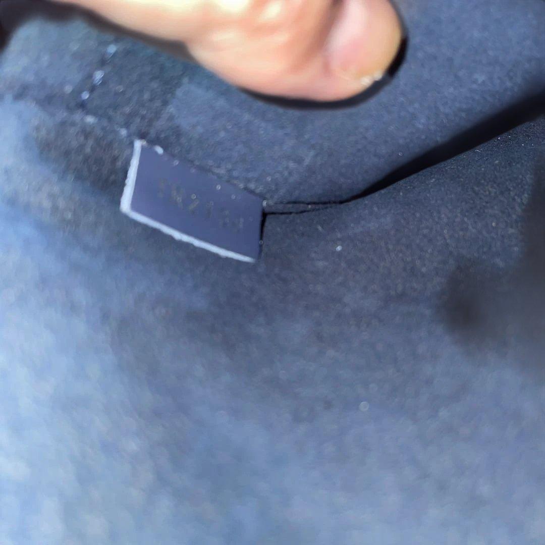 LOUIS VUITTON エピ　ネイビー ビジネスバッグ