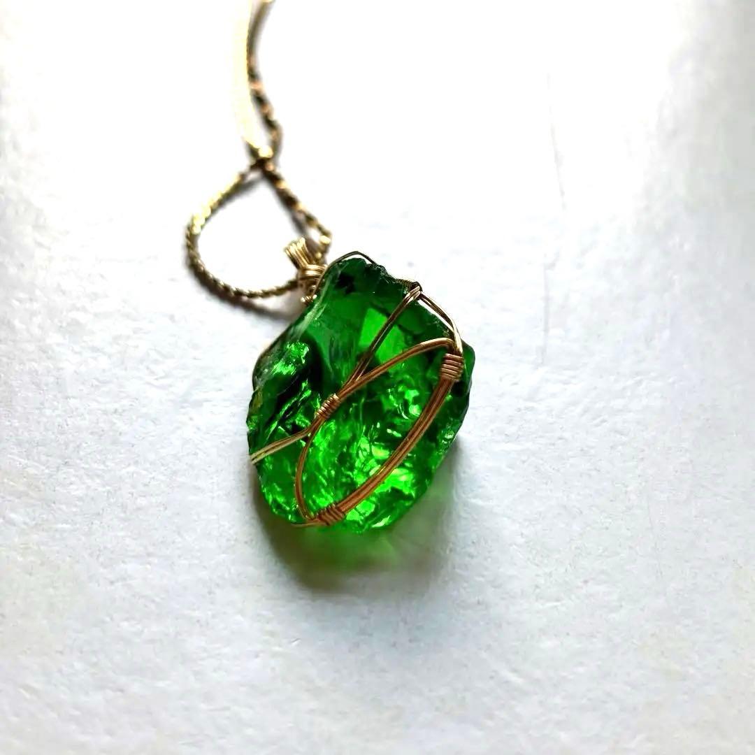 アンダラクリスタル原石（グリーン） ペンダントトップ