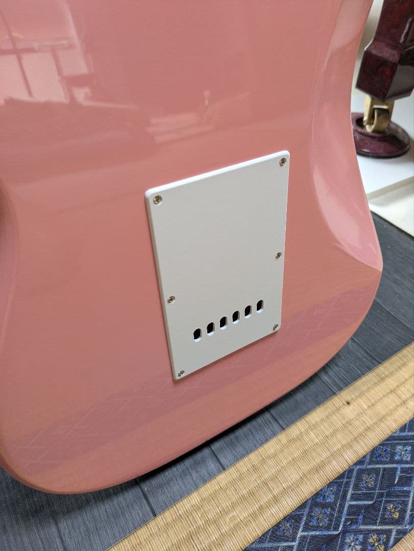 フォトジェニック　Photogenic　ピンク エレキギター ストラト