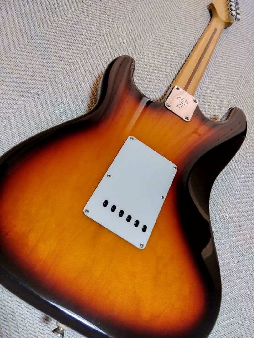 Fender mexico 3-COLOR SUNBURST 限定モデル