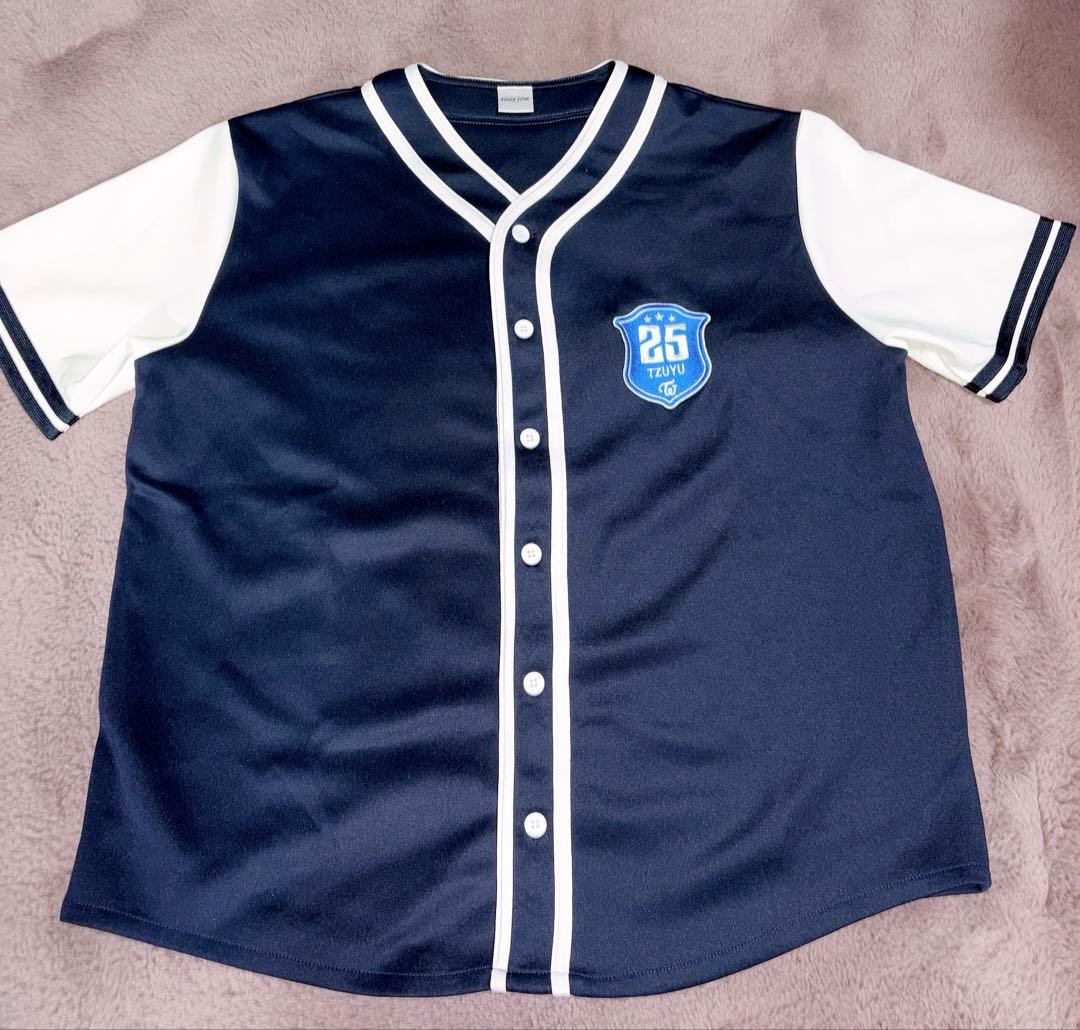 TWICE ツウィ　ユニフォーム