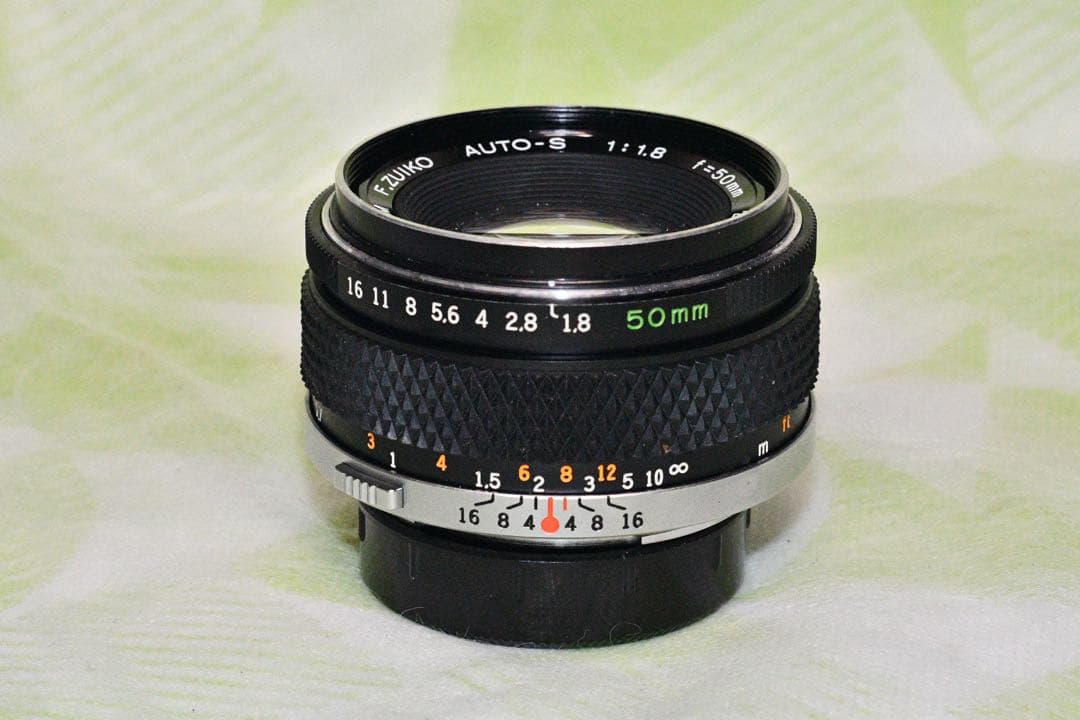 《動作品》OLYMPUS OM10 Silver+50/1.8 a406