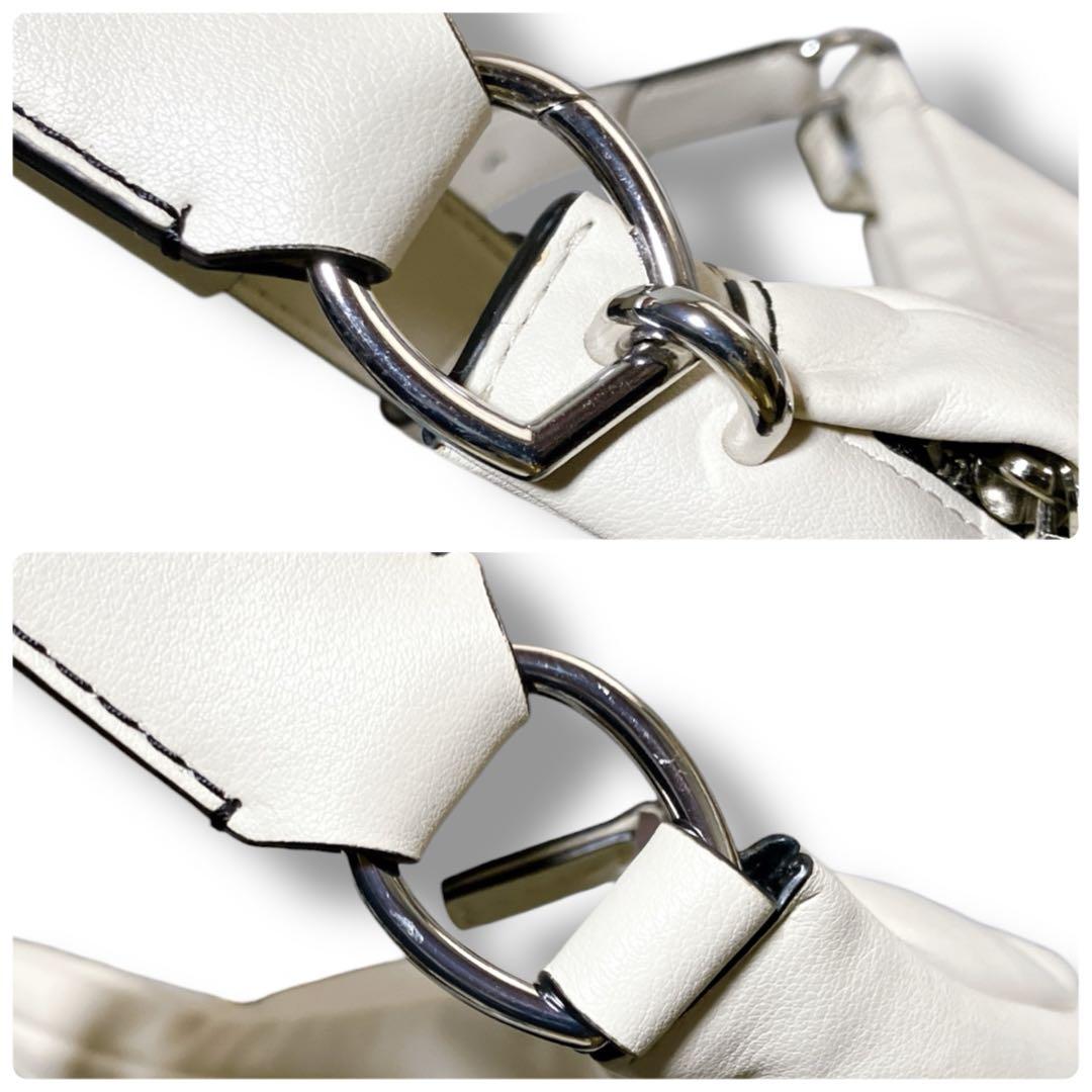 プロエンザスクーラー 良品 斜め掛け可 ラウンドショルダーバッグ ホワイト系