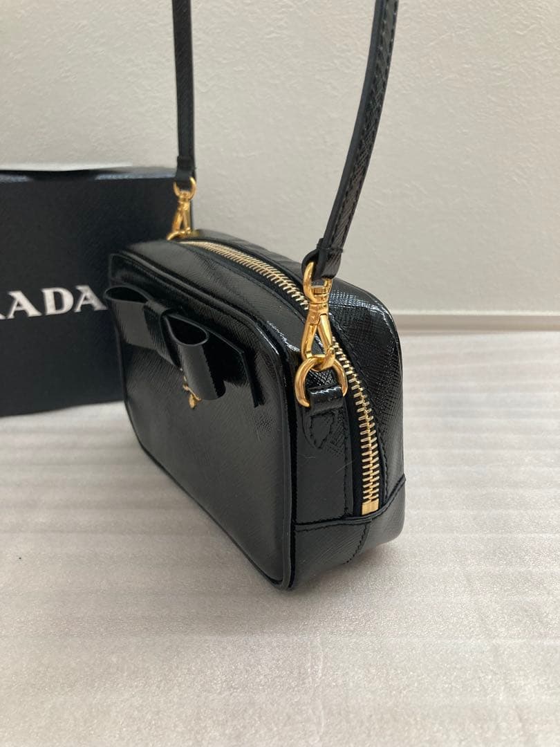 ド*ー様 PRADA プラダ　ポシェット　ショルダーバッグ　パーティーバッ