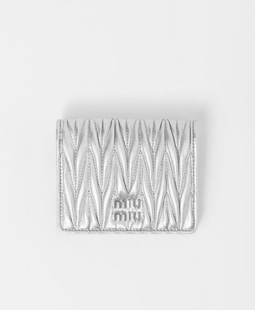 miumiu☆ミュウミュウ☆マテラッセレザー折り財布