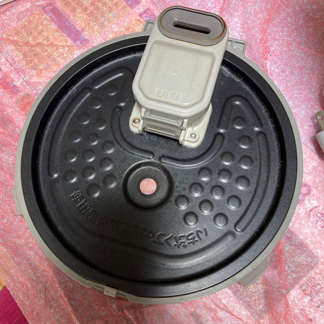 MITSUBISHI NJ-VX107-W 備長炭　炭炊釜