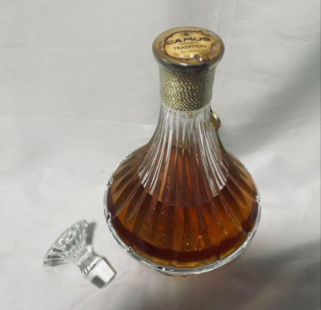 CAMUS カミュ トラディション　バカラ　クリスタルボトル　替栓付き！