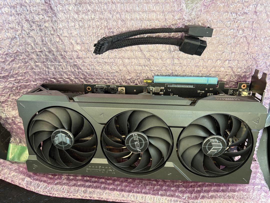 グラフィックボード・グラボ・ビデオカード ASUS TUF RTX4070Ti 12G GAMING