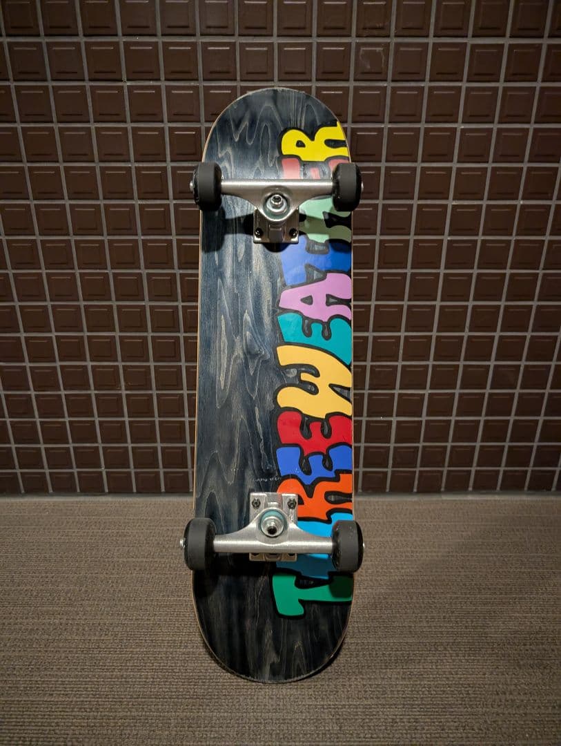 値引中THREEATER スケートボード コンプリート＋キッズプロテクターセット
