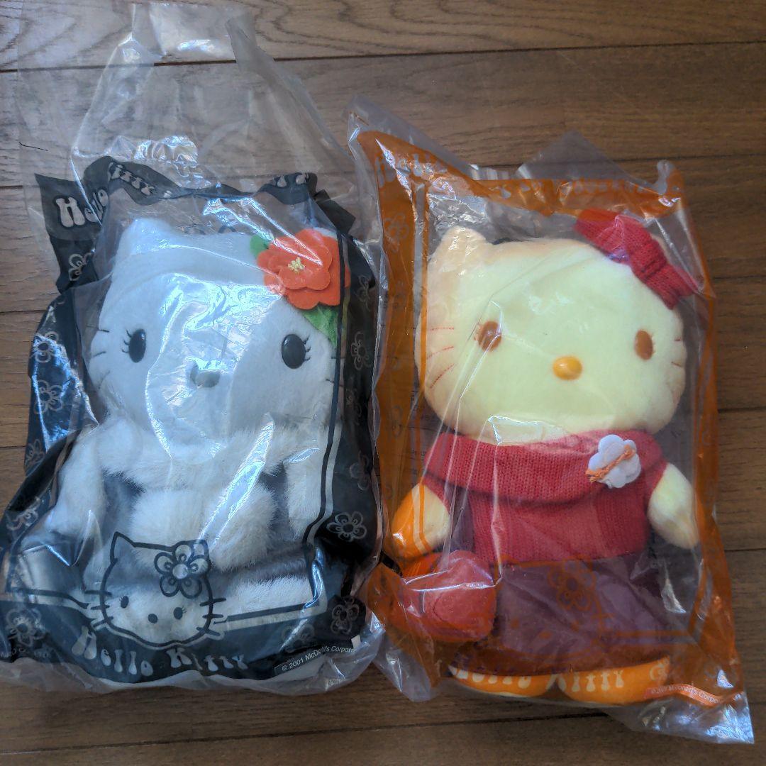 キティちゃんのぬいぐるみ