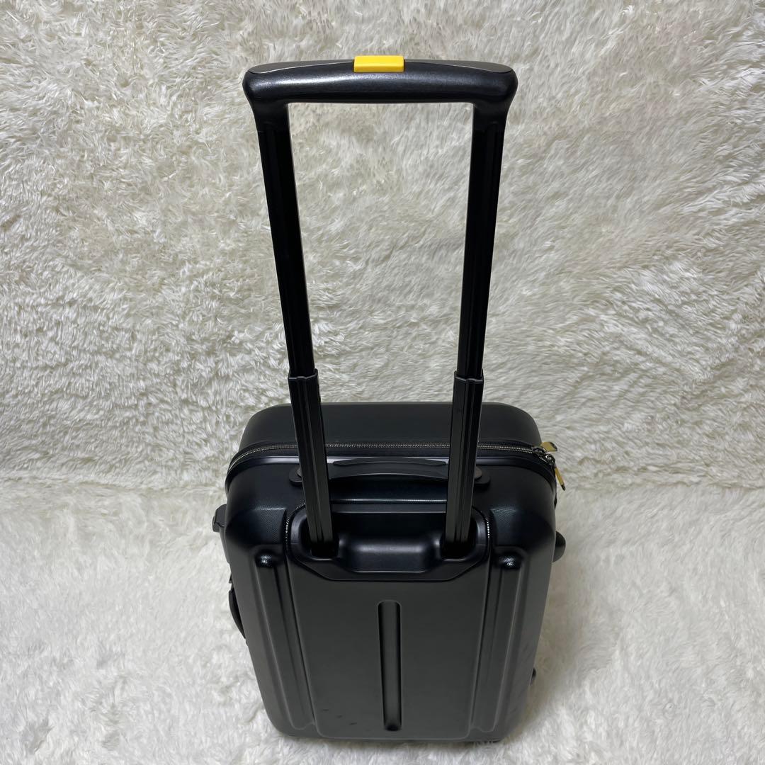 NMZ 　✨希少✨　イノベーター　スーツケース　4輪軽量ハードタイプ