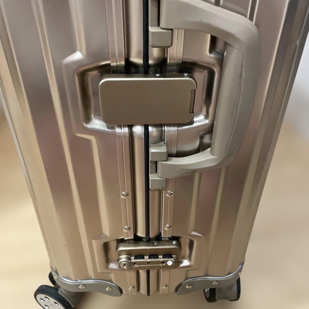 occa プレミアム 高級アルミスーツケース キャリーケース シルバー