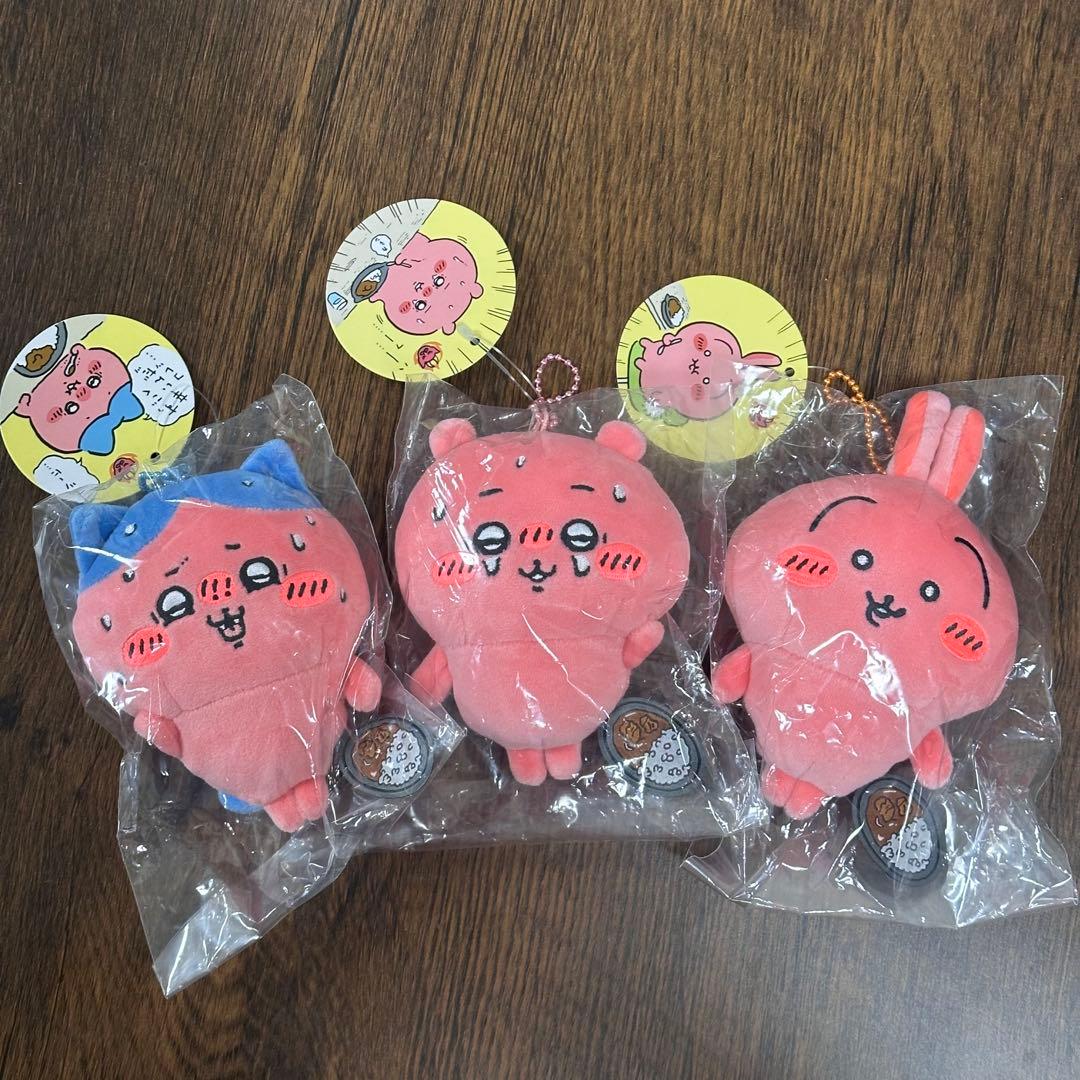 すっごく辛いんだッマスコット　真っ赤なちいかわ　ハチワレ　うさぎ　3点セット