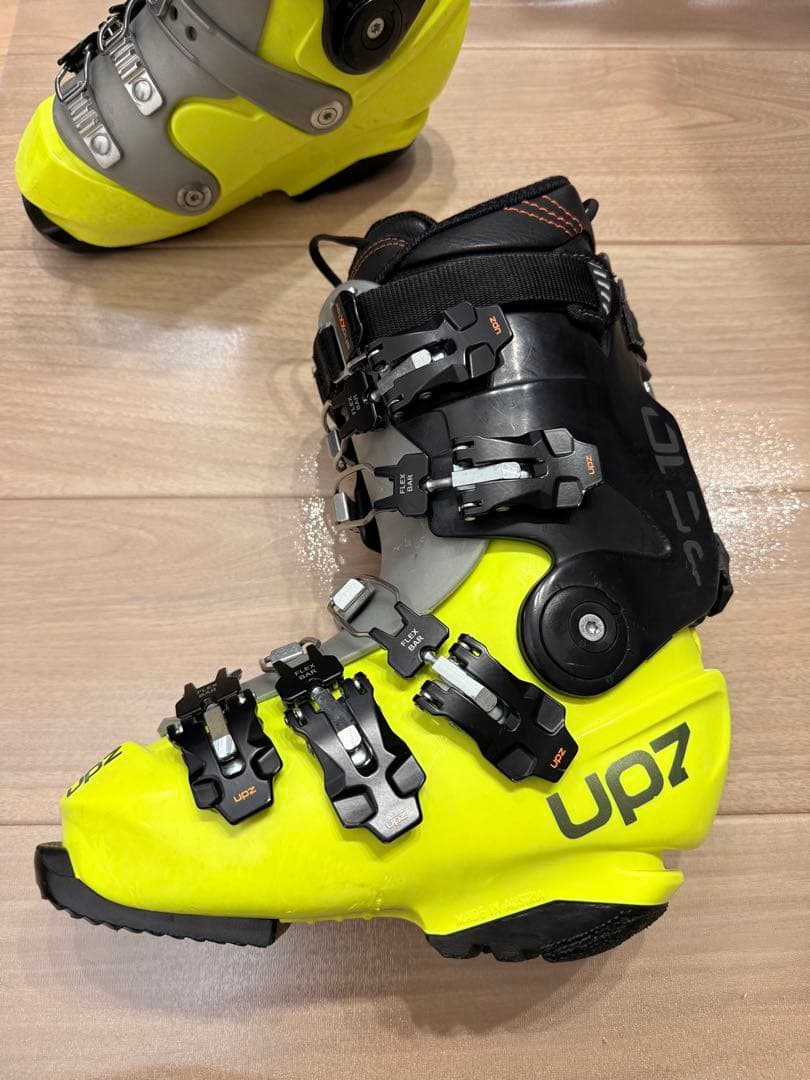 UPZ RC10 アルペンスノーボードブーツ