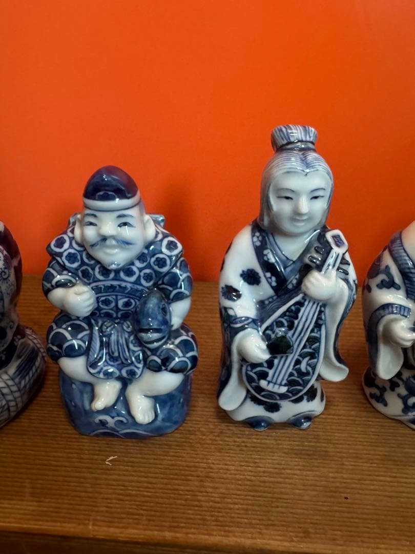 1573  源右衛門 染付七福神 置物 青  共箱 縁起物 オブジェ 飾り物