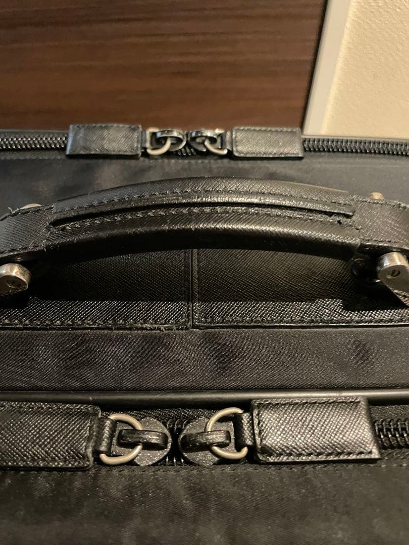 プラダ　ナイロン　レザー　キャリーケース　キャリーバック