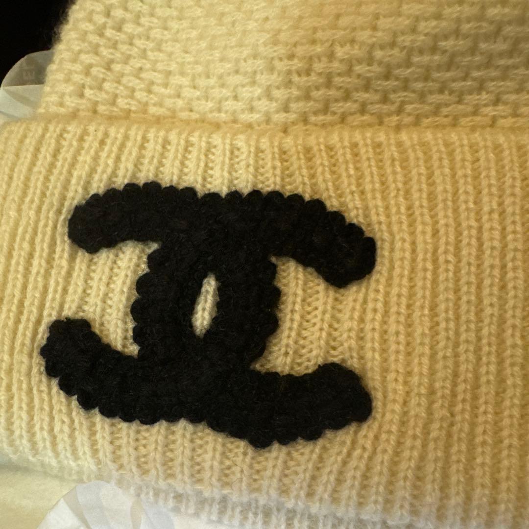 新品タグ付き　CHANEL カシミヤ ニット帽　白　アイボリー
