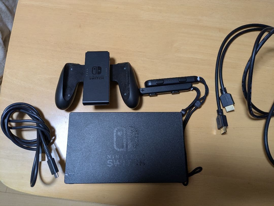 Nintendo Switch 本体 赤/青　本体カバー付き