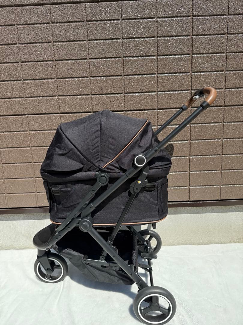 ①【美品】コンビ コムペット ルルテイル キャリー マウナロアブラック カート