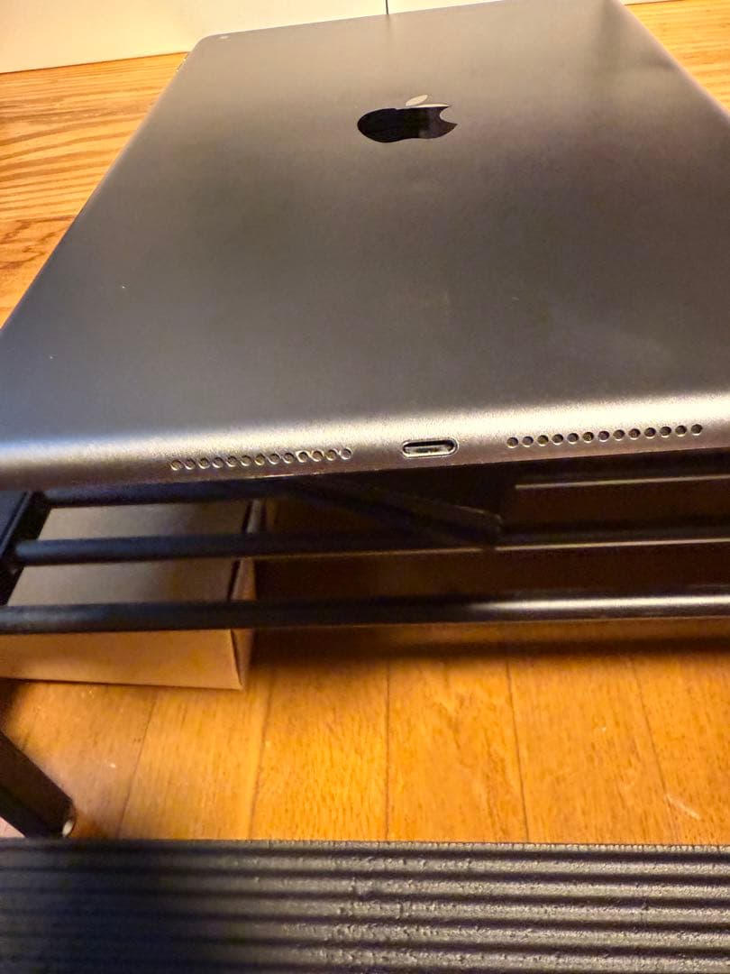 iPad本体 iPad 32GB (7th Generation) Wi-Fi