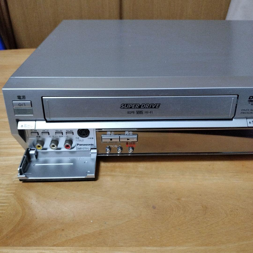 【値下げ】Panasonic DVDレコーダー VHS一体型 DMR-E75V