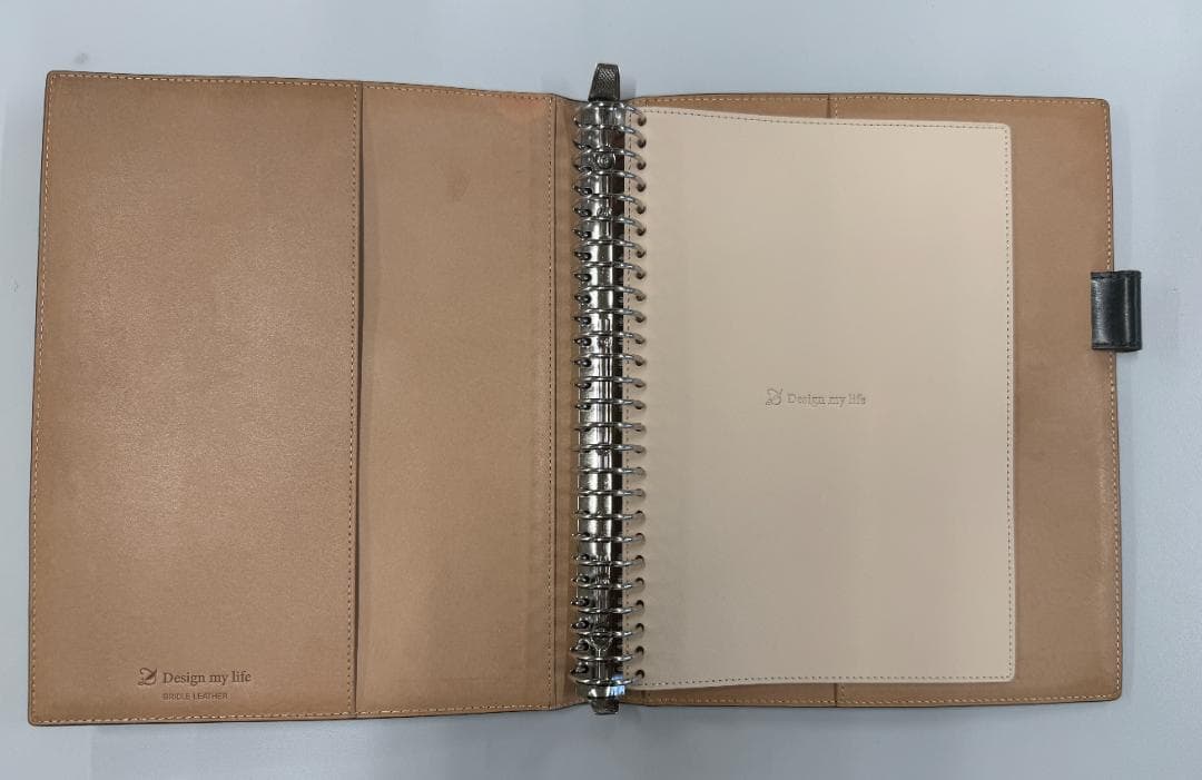 【最終値下げ】Design my life コードバンB5 バインダー 美品
