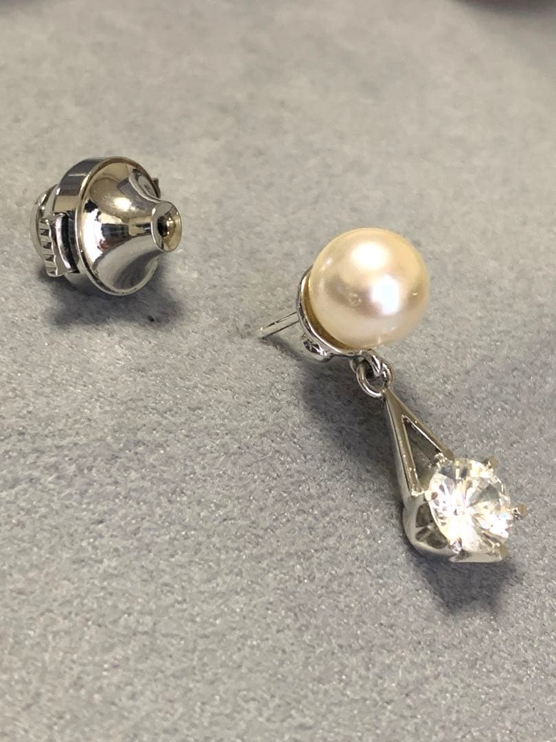 ☆MIKIMOTO☆パール×揺れるビジュー　ピンブローチ